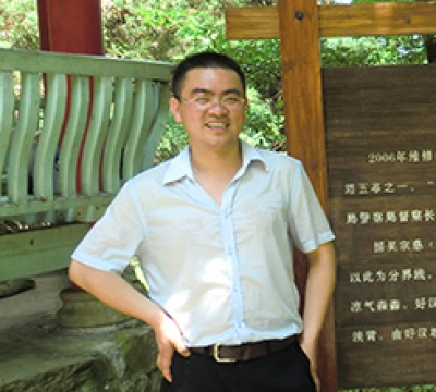 Junfang Li